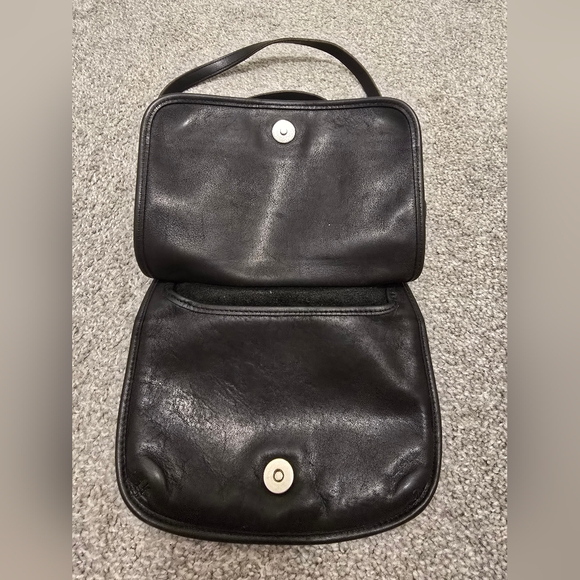 Vintage Coach Slim Saddlebag Black Leather Hippie Boho Classic *Dustbag Included - Picture 6 of 13